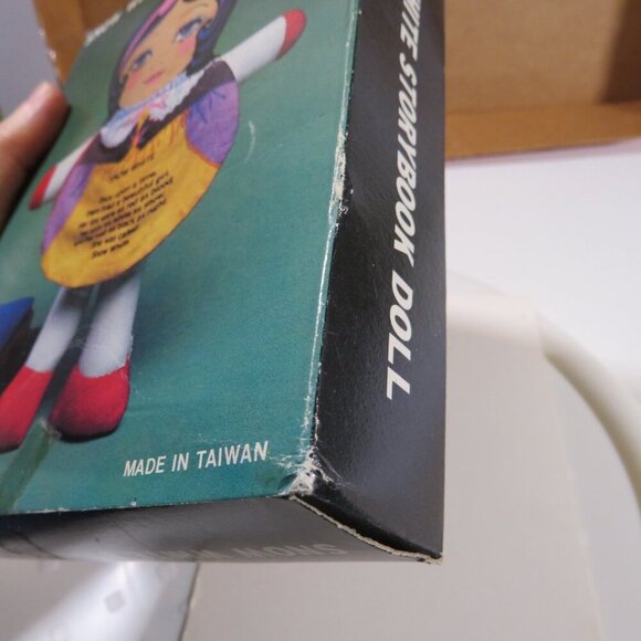 BOX for Snow White Story Book Rag Doll Flip Up Book, BOX ONLY - Picture 9 of 9